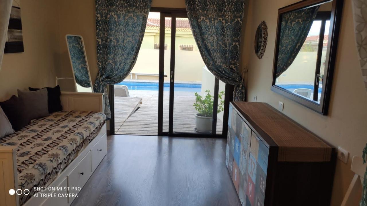 Vivienda Vacacional Tinizara Arona  Εξωτερικό φωτογραφία